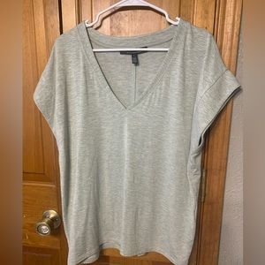 WHBM Vneck tee, NWOT